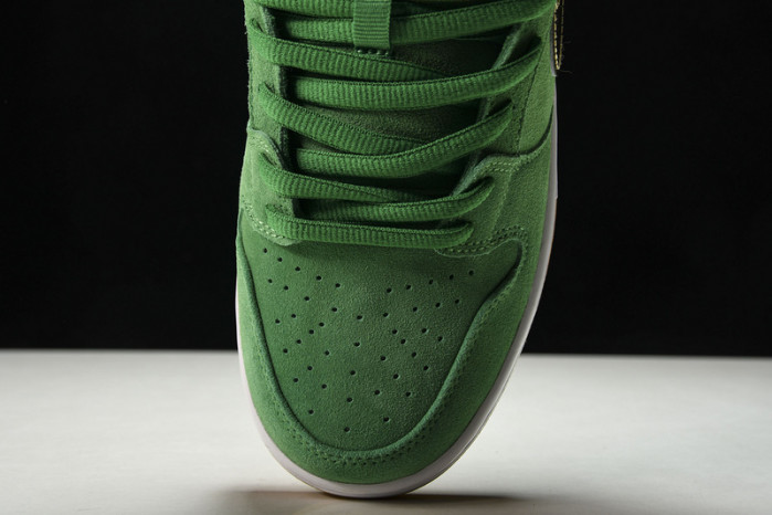 nike sb dunk low st. patrick