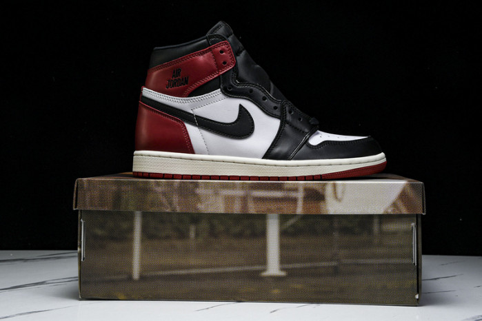 air jordan 1 high og black toe reimagined dz5485-106
