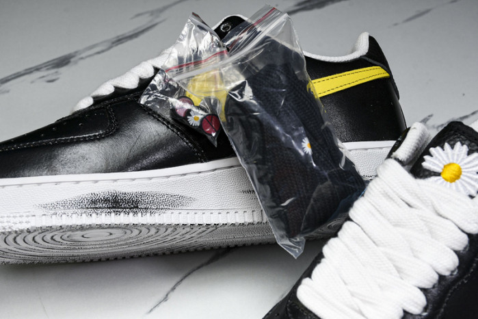 PEACEMINUSONE x Nike Air Force 1 "Para-Noise AQ3692-004