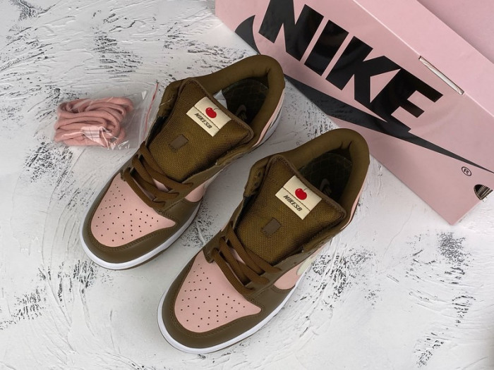 nike dunk sb low stussy cherry - 304292-671