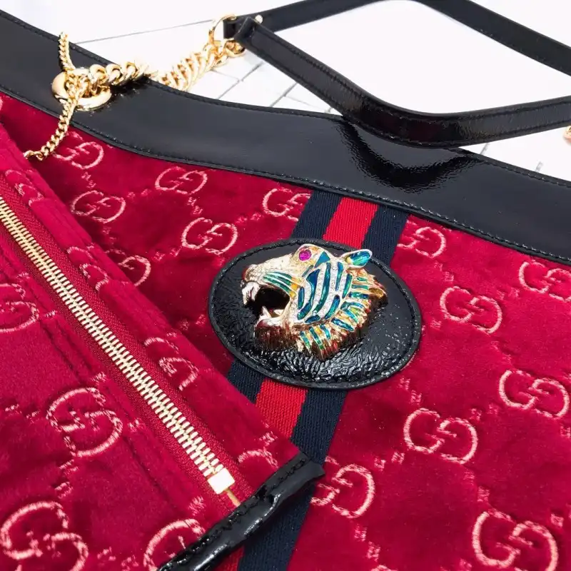 G*u*i bags 19b57g0030