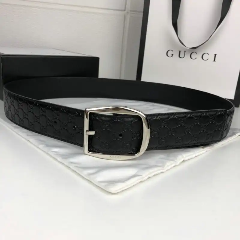 G*u*i s belt 2007xf0086