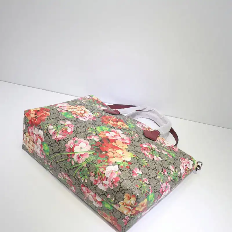 G*u*i bags 20guc0011