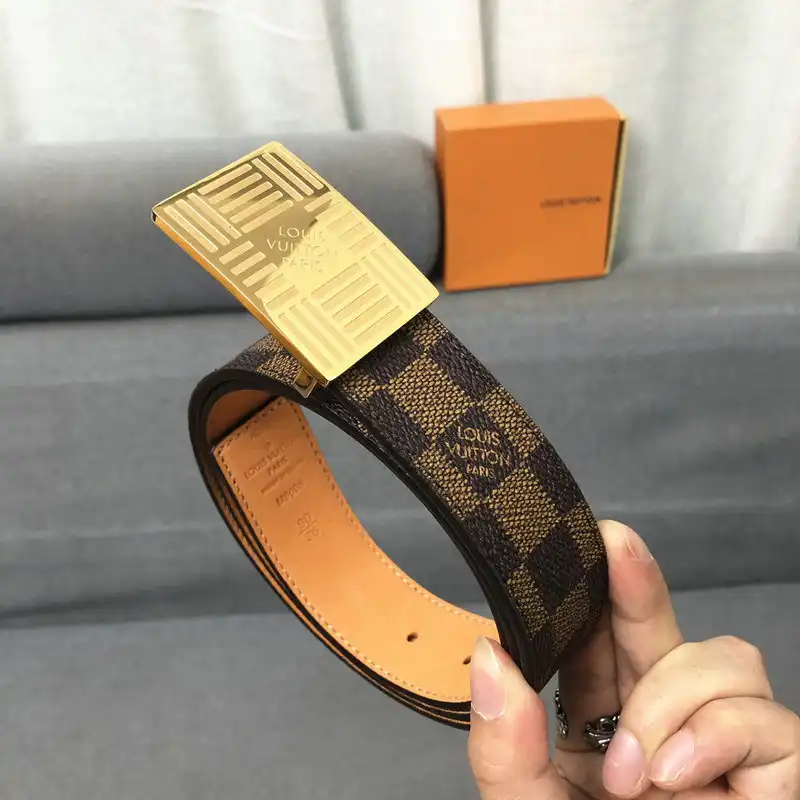LV Belts 2102SH0067