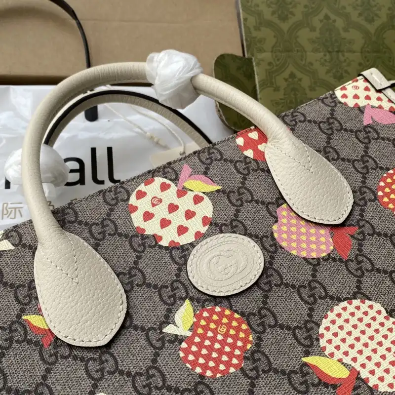 G*u*i s bags 2108ya0076