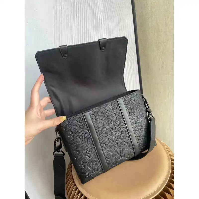 LV Bags 2111FY0020