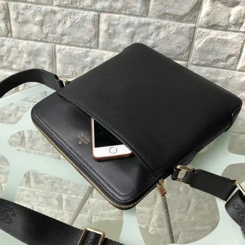 G*u*i bags 2111yz0054