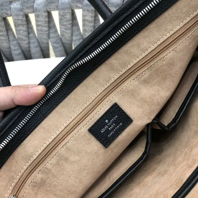 LV Bag 2112YZ0100
