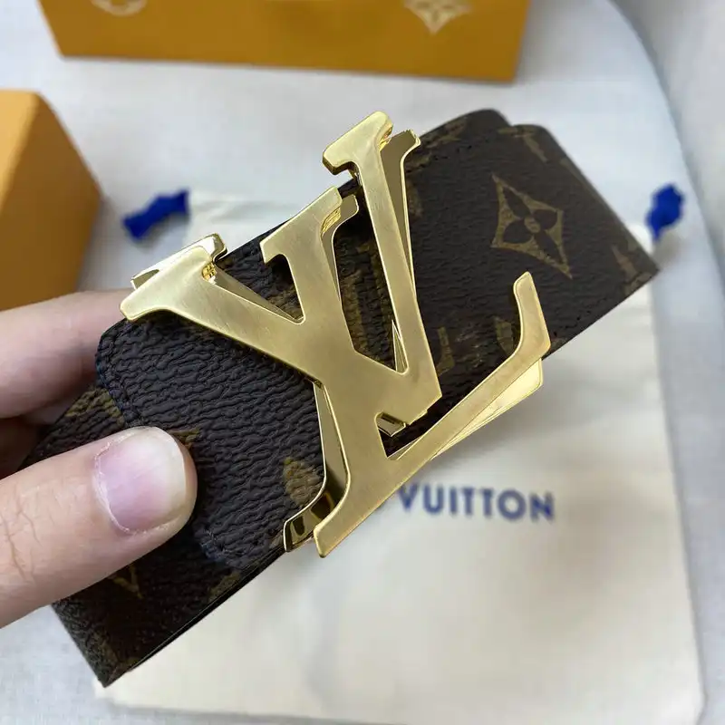 LV Belts 2201XA0120