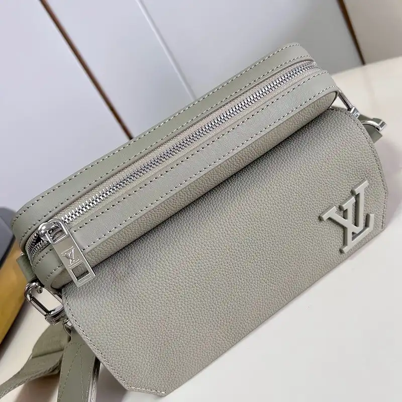LV Bag 2306YA0169