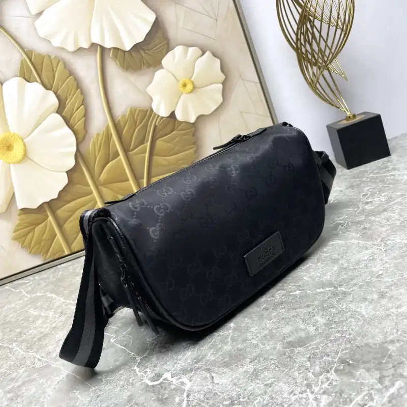 G*u*i bags 2406ya0153