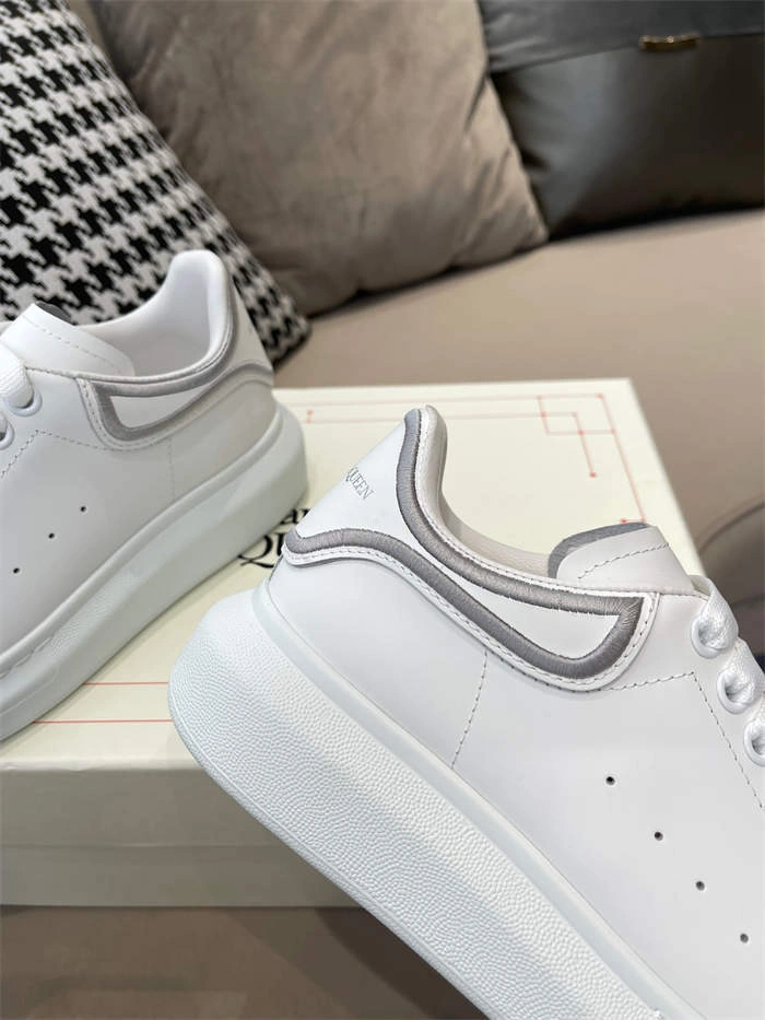 Alexander McQueen Oversized Unisex 2587