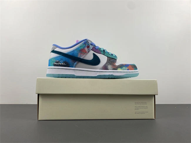 Futura Laboratories x Nike SB Dunk Low Efficient 4549