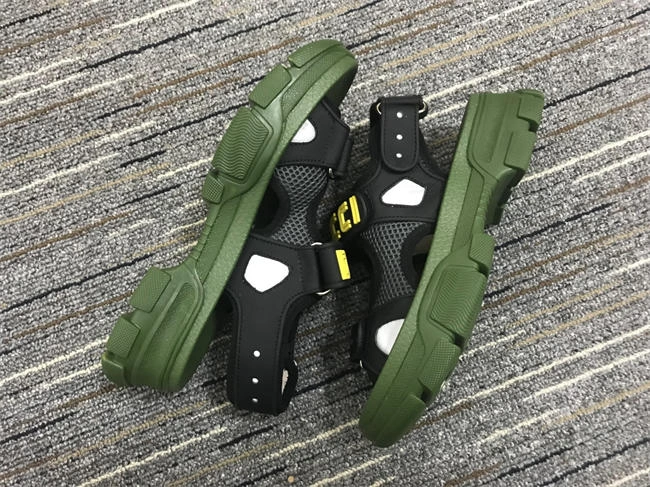 cozy G*u*i sandals 363