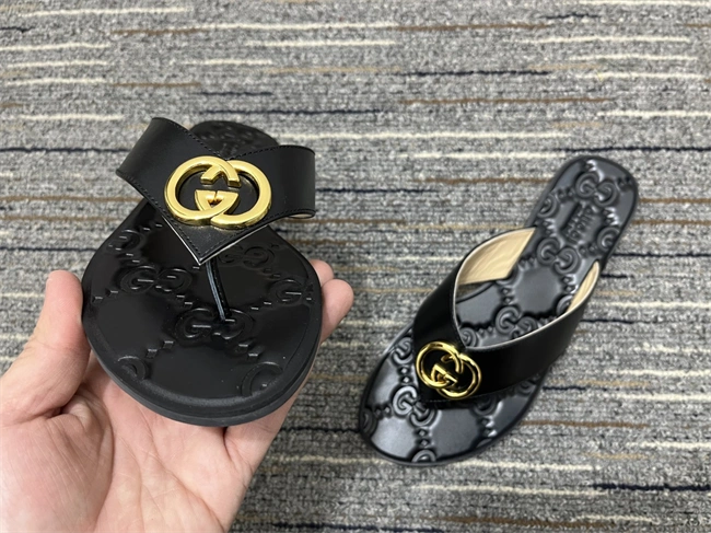 G*u*i slide flexible 404