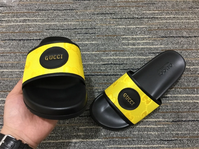 G*u*i slide fashionforward 412