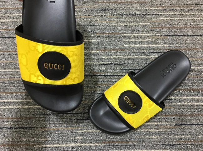 G*u*i slide fashionforward 412