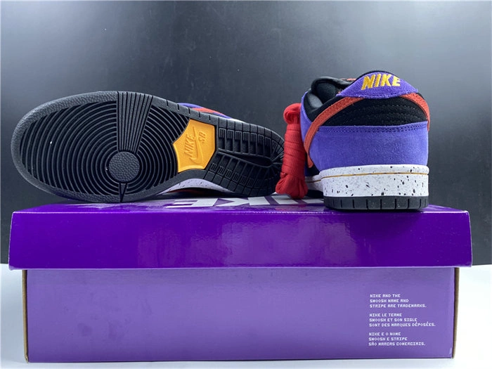 Versatile Nike SB Dunk Low ACG Terra BQ6817- 4918