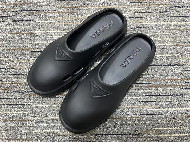 Prada Slipper Classic 3354