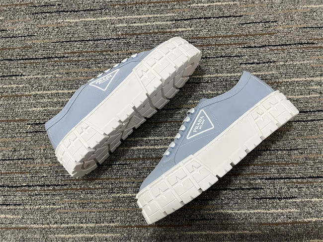 WellDesigned Prada Sneaker Women 3400