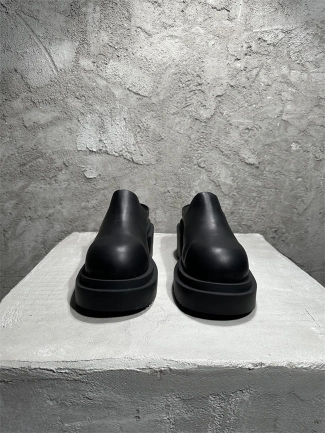 Elegant Rick Owens sneaker 3513